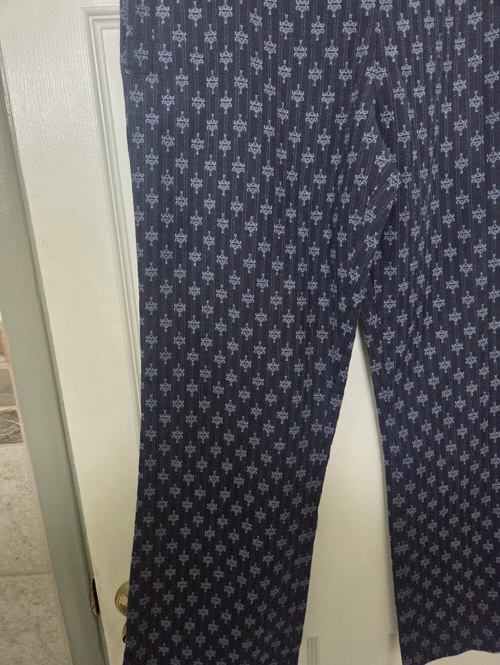 Tory Burch Navy Pinstriped T Patterned Pants Size 8 Quiet Luxury Contemporary